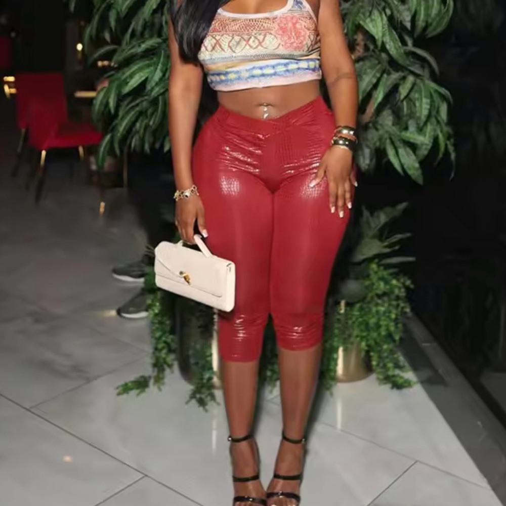 Stylish Red Capri Pants for Women